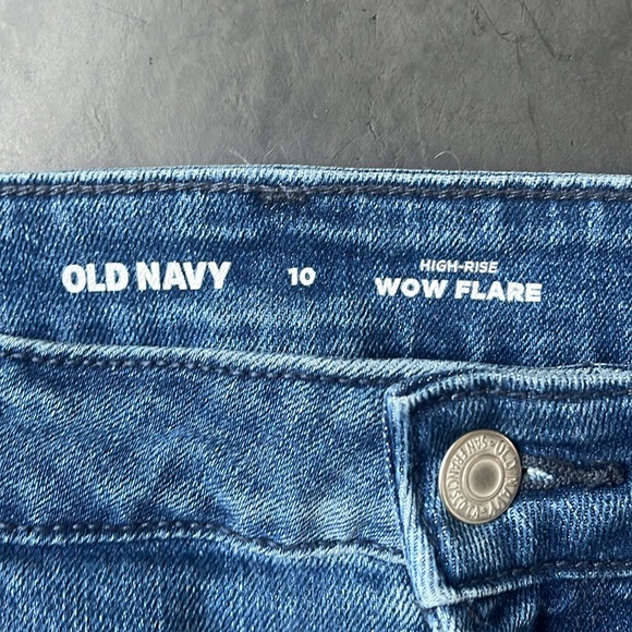 Old Navy Wow Flare Bootcut Jeans - Picture 3 of 6